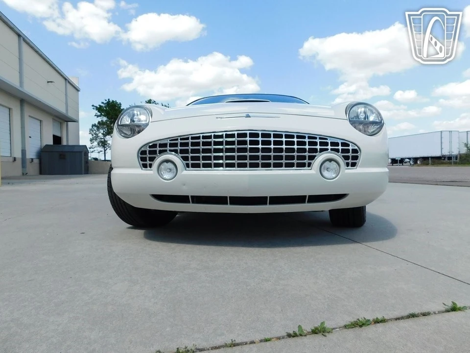 2002 Ford Thunderbird 11th Gen - Image 8 of 12