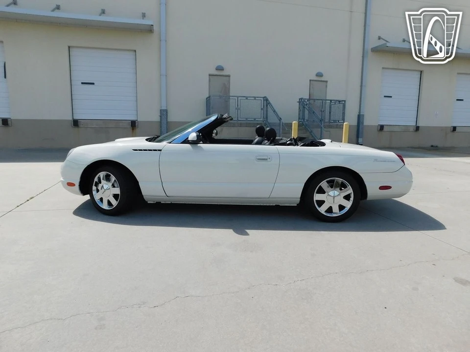 2002 Ford Thunderbird 11th Gen - Image 7 of 12