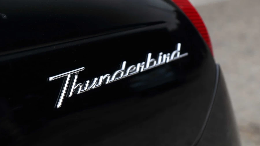 2002 Ford Thunderbird 11th Gen - Image 10 of 12