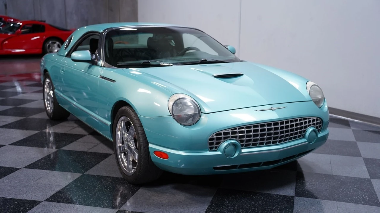 2002 Ford Thunderbird 11th Gen - Image 15 of 21