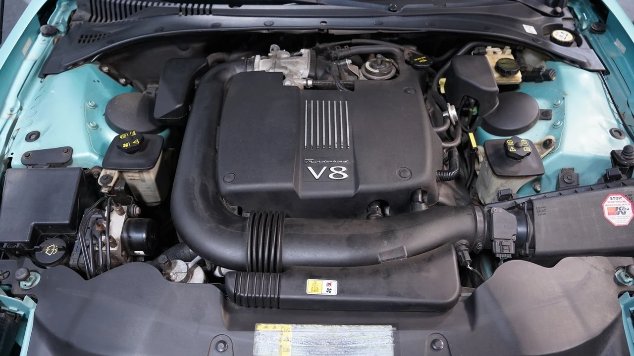 2002 Ford Thunderbird 11th Gen - Image 4 of 21