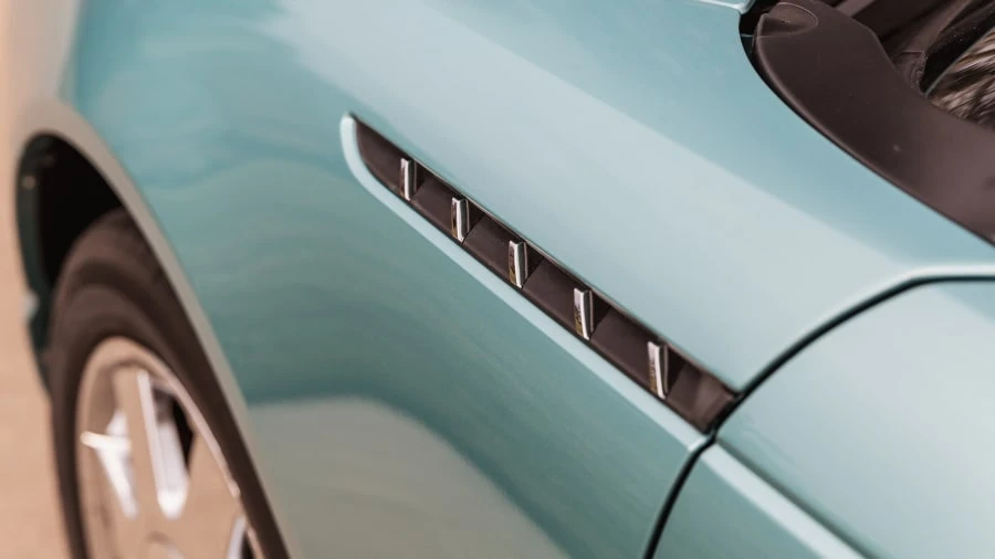 2002 Ford Thunderbird 11th Gen - Image 19 of 27