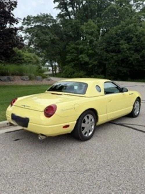 2002 Ford Thunderbird 11th Gen - Image 3 of 31