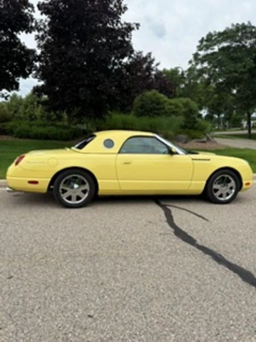 2002 Ford Thunderbird 11th Gen - Image 2 of 31