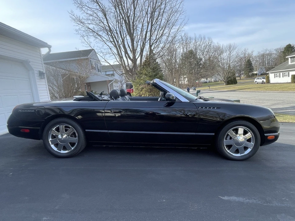 2002 Ford Thunderbird 11th Gen - Image 10 of 21