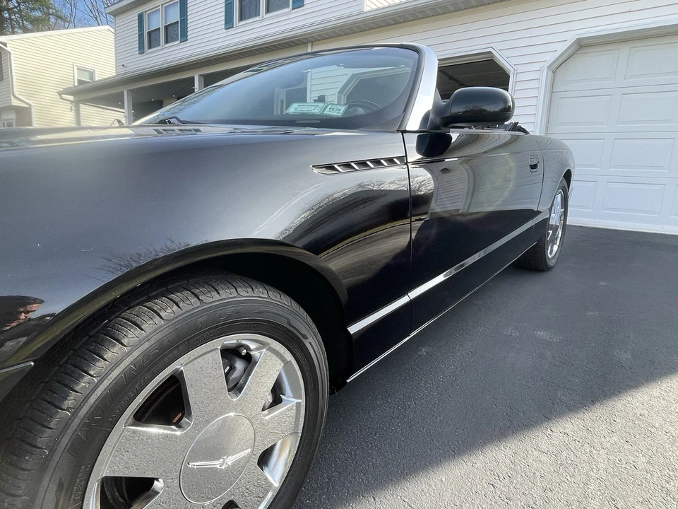 2002 Ford Thunderbird 11th Gen - Image 13 of 21