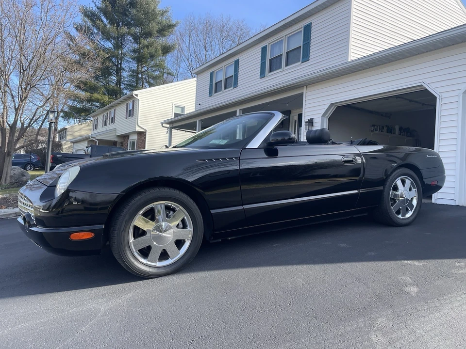 2002 Ford Thunderbird 11th Gen - Image 2 of 21