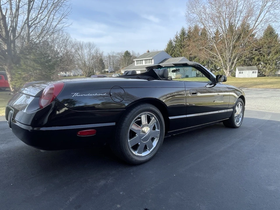 2002 Ford Thunderbird 11th Gen - Image 9 of 21