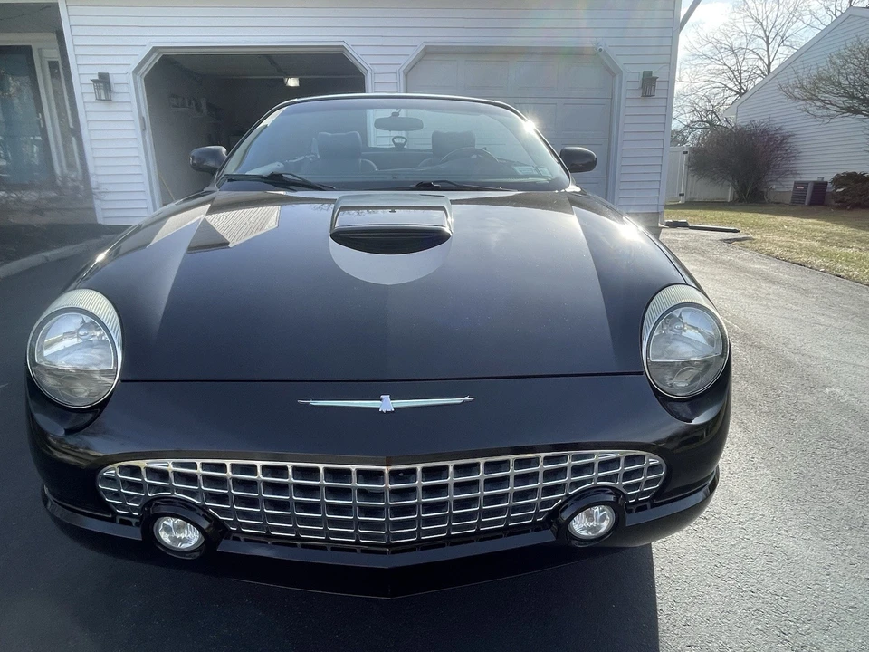 2002 Ford Thunderbird 11th Gen - Image 12 of 21