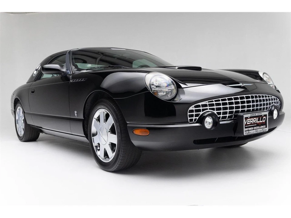 2002 Ford Thunderbird 11th Gen - Image 22 of 31