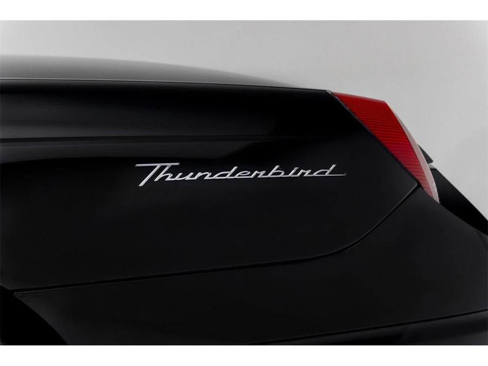 2002 Ford Thunderbird 11th Gen - Image 13 of 31