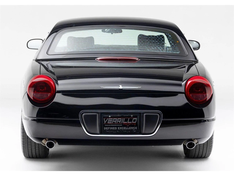 2002 Ford Thunderbird 11th Gen - Image 17 of 31