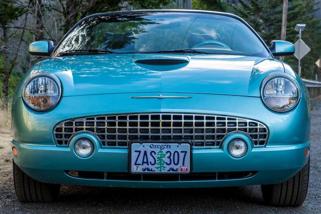 2002 Ford Thunderbird 11th Gen - Image 2 of 31