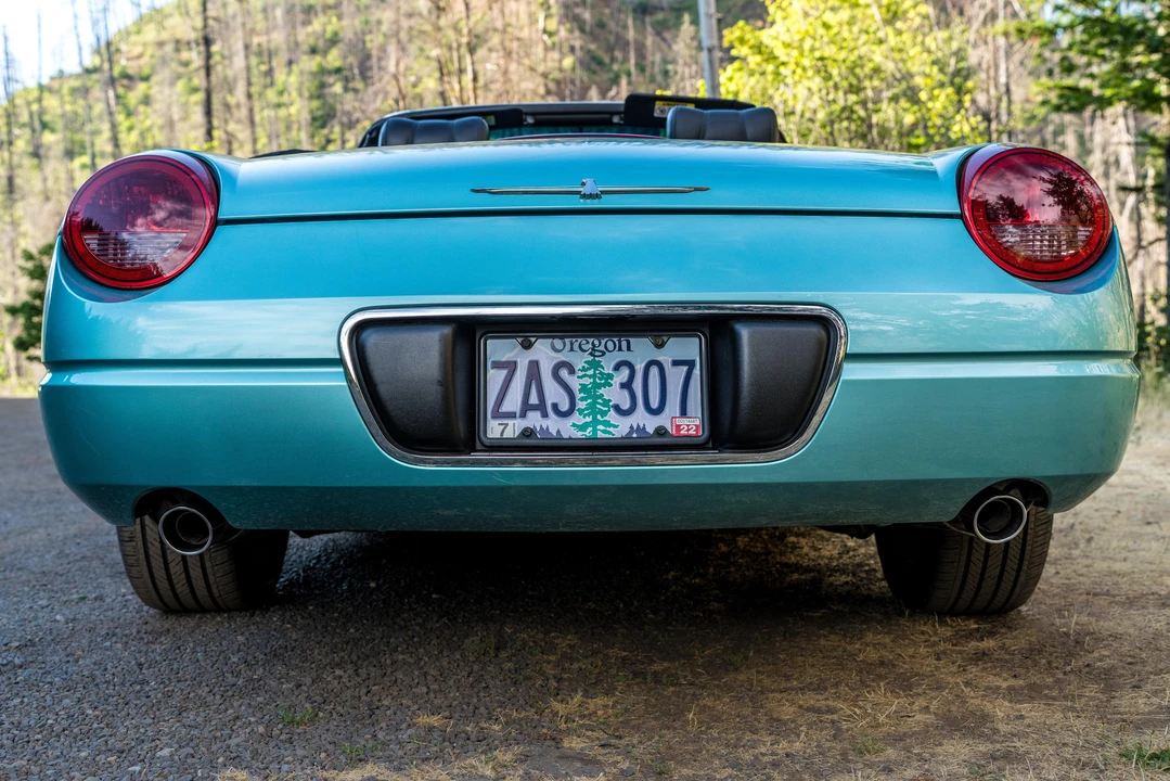 2002 Ford Thunderbird 11th Gen - Image 17 of 31