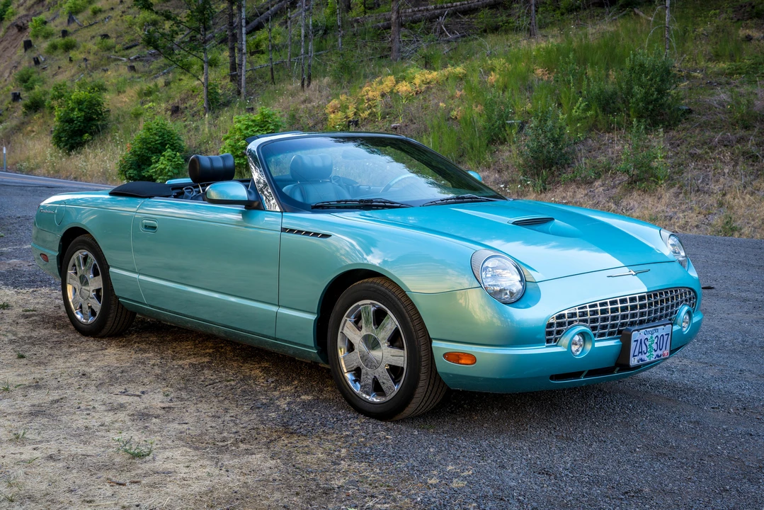2002 Ford Thunderbird 11th Gen - Image 20 of 31