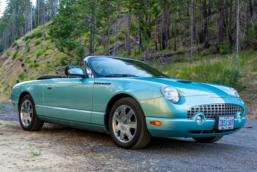 2002 Ford Thunderbird 11th Gen - Image 21 of 31