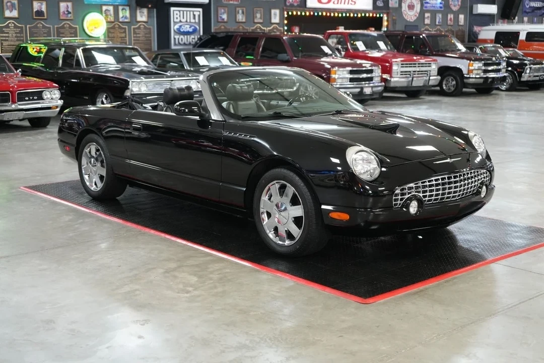 2002 Ford Thunderbird 10th Gen - Image 8 of 21