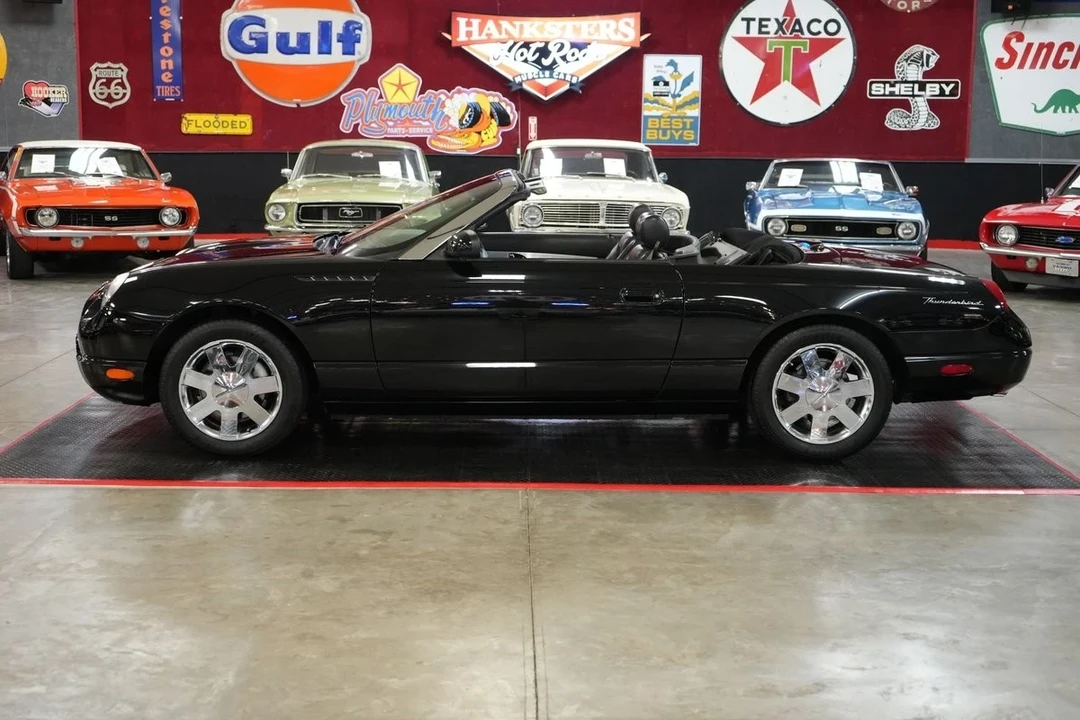 2002 Ford Thunderbird 10th Gen - Image 3 of 21