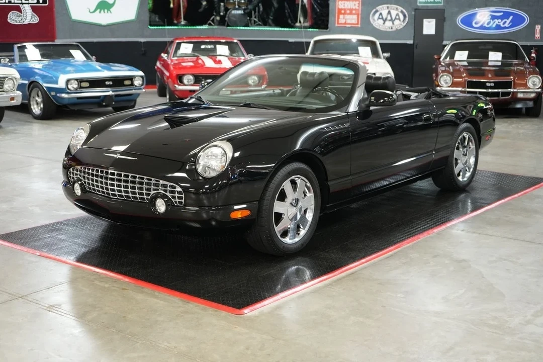 2002 Ford Thunderbird 10th Gen - Image 2 of 21