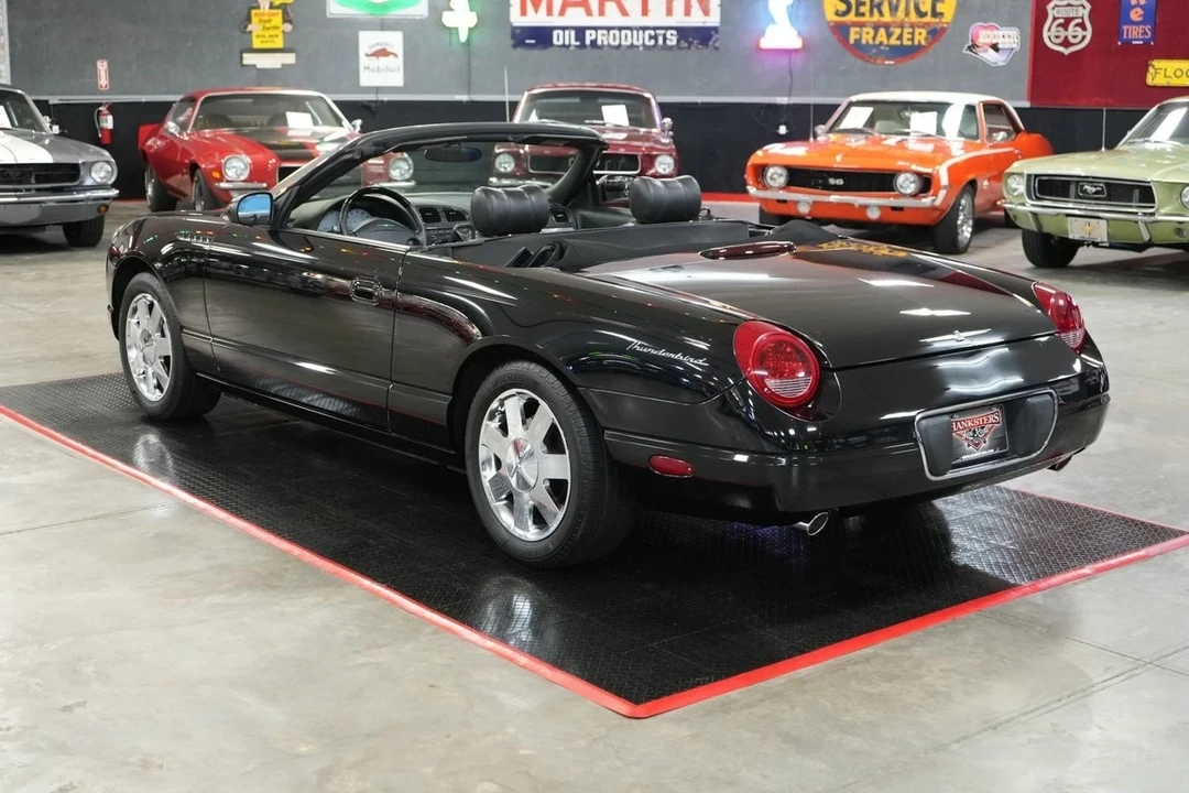 2002 Ford Thunderbird 10th Gen - Image 4 of 21