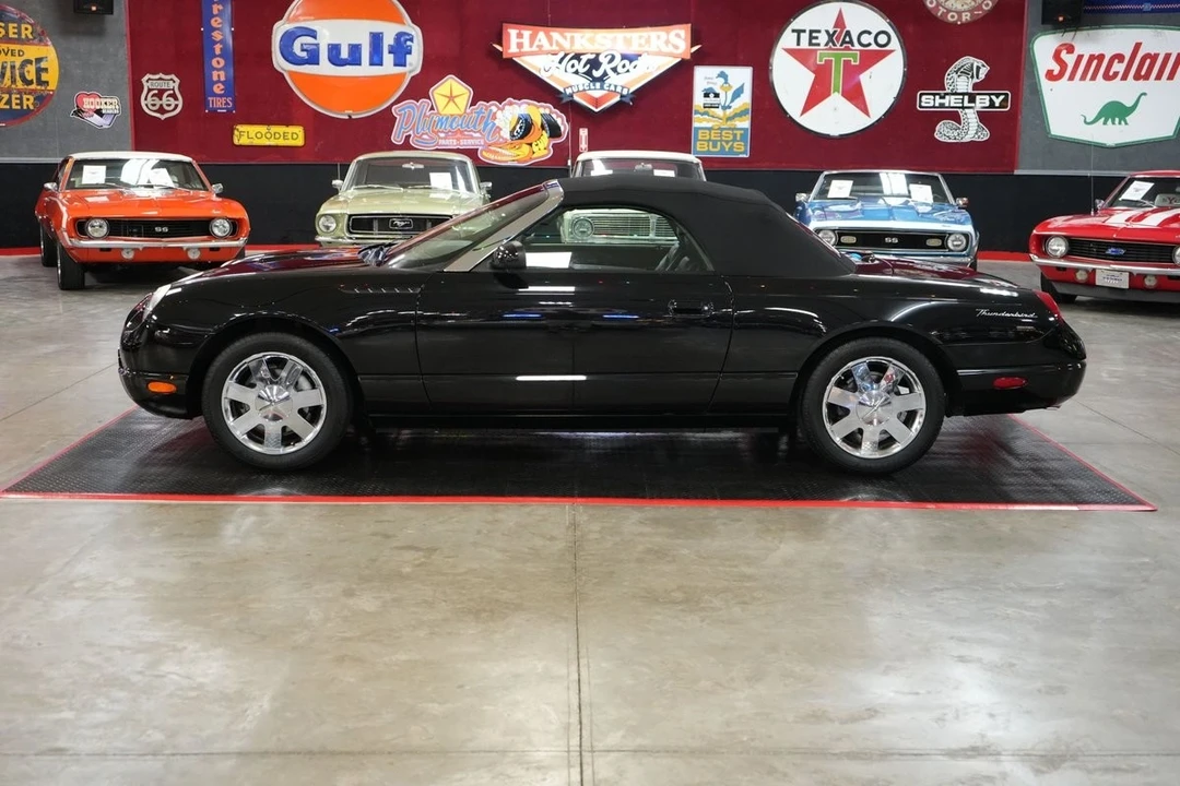 2002 Ford Thunderbird 11th Gen - Image 11 of 21