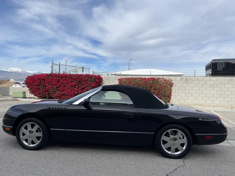 2002 Ford Thunderbird 11th Gen - Image 12 of 31