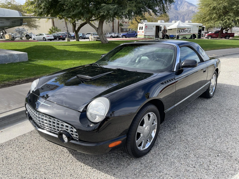 2002 Ford Thunderbird 11th Gen - Image 10 of 31