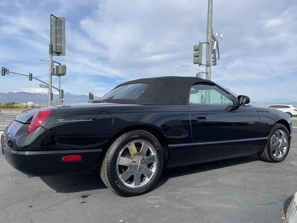 2002 Ford Thunderbird 11th Gen - Image 26 of 31