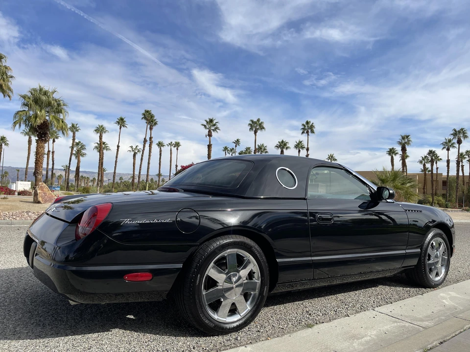 2002 Ford Thunderbird 11th Gen - Image 25 of 31