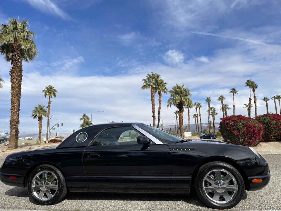 2002 Ford Thunderbird 11th Gen - Image 28 of 31