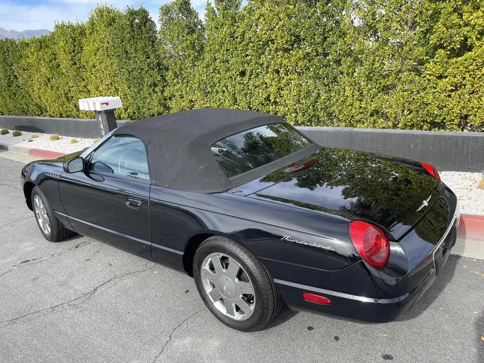 2002 Ford Thunderbird 11th Gen - Image 14 of 31