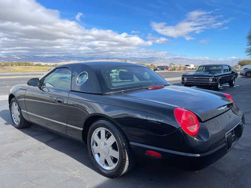 2002 Ford Thunderbird 11th Gen - Image 17 of 31