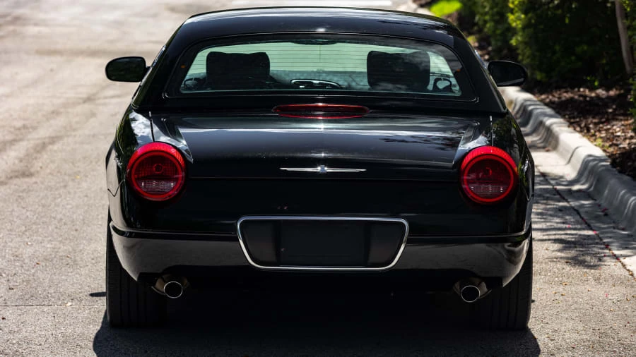 2002 Ford Thunderbird 11th Gen - Image 13 of 25