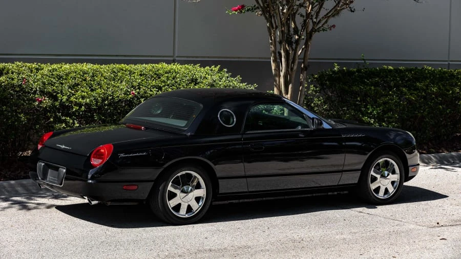 2002 Ford Thunderbird 11th Gen - Image 24 of 25