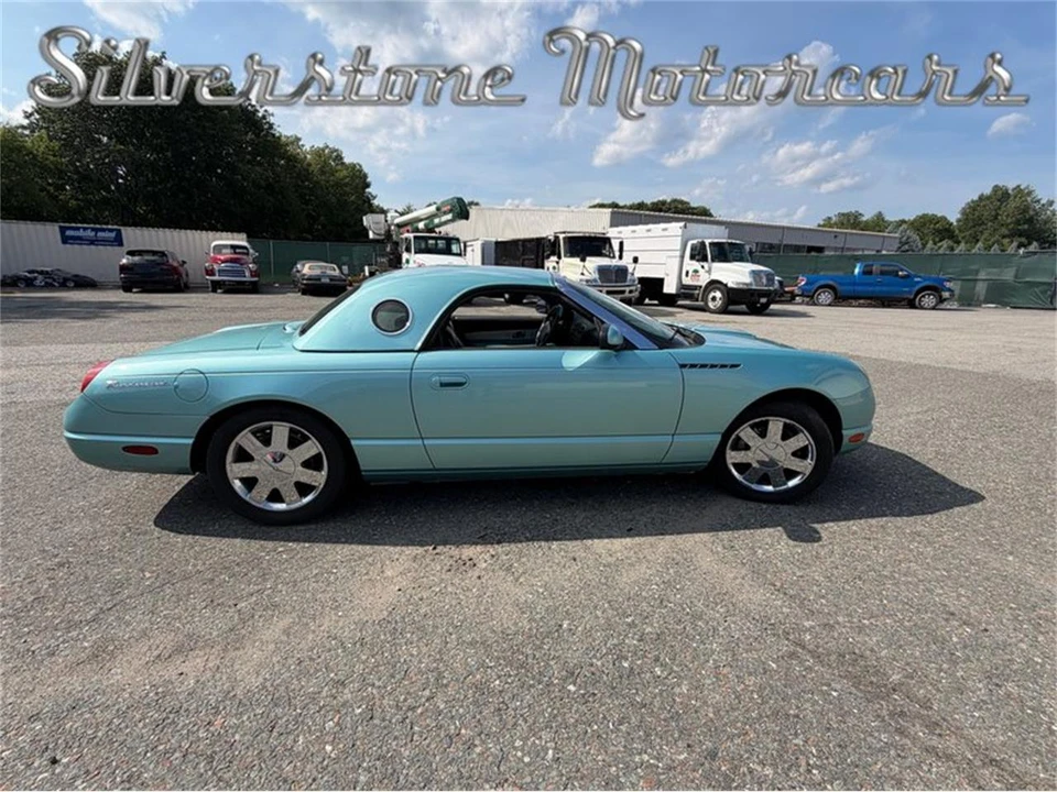 2002 Ford Thunderbird 11th Gen - Image 9 of 31