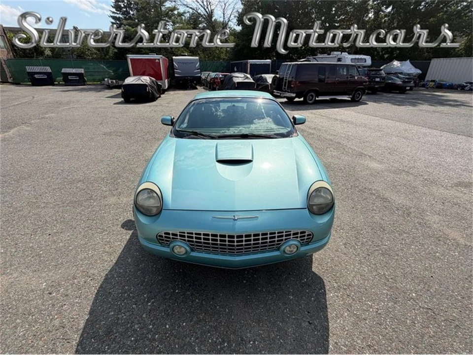 2002 Ford Thunderbird 11th Gen - Image 13 of 31