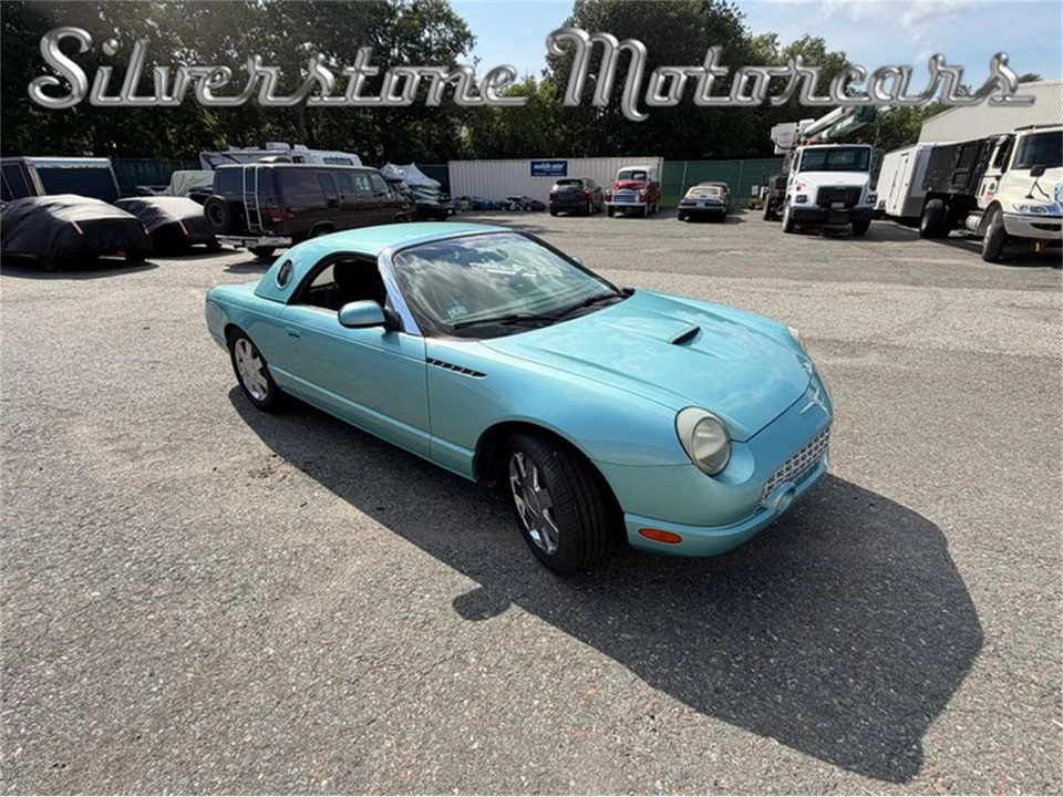 2002 Ford Thunderbird 11th Gen - Image 16 of 31