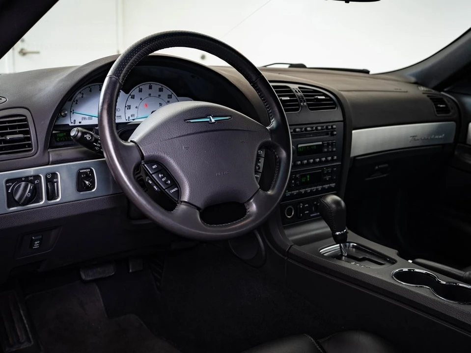 2002 Ford Thunderbird 11th Gen - Image 4 of 21