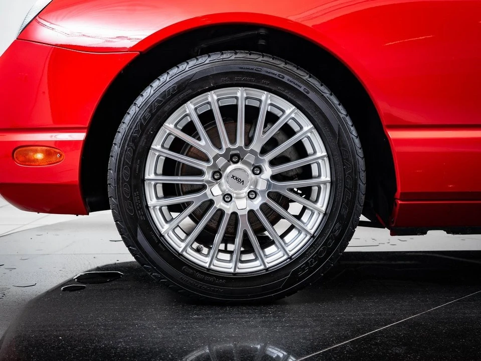 2002 Ford Thunderbird 11th Gen - Image 13 of 21
