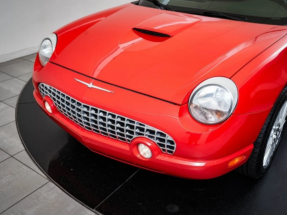 2002 Ford Thunderbird 11th Gen - Image 3 of 21