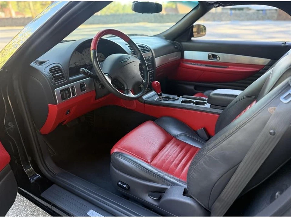 2002 Ford Thunderbird 11th Gen - Image 19 of 31