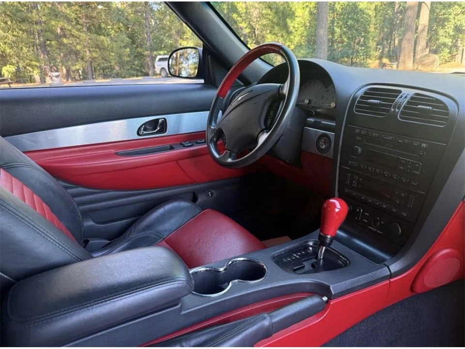 2002 Ford Thunderbird 11th Gen - Image 26 of 31