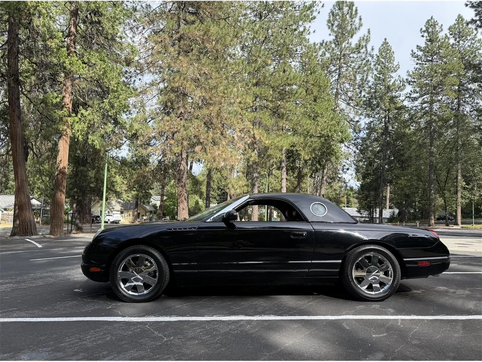 2002 Ford Thunderbird 11th Gen - Image 9 of 31
