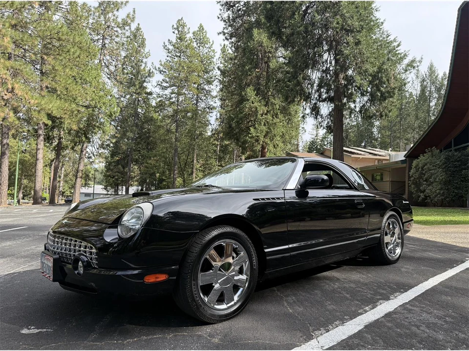 2002 Ford Thunderbird 11th Gen - Image 11 of 31