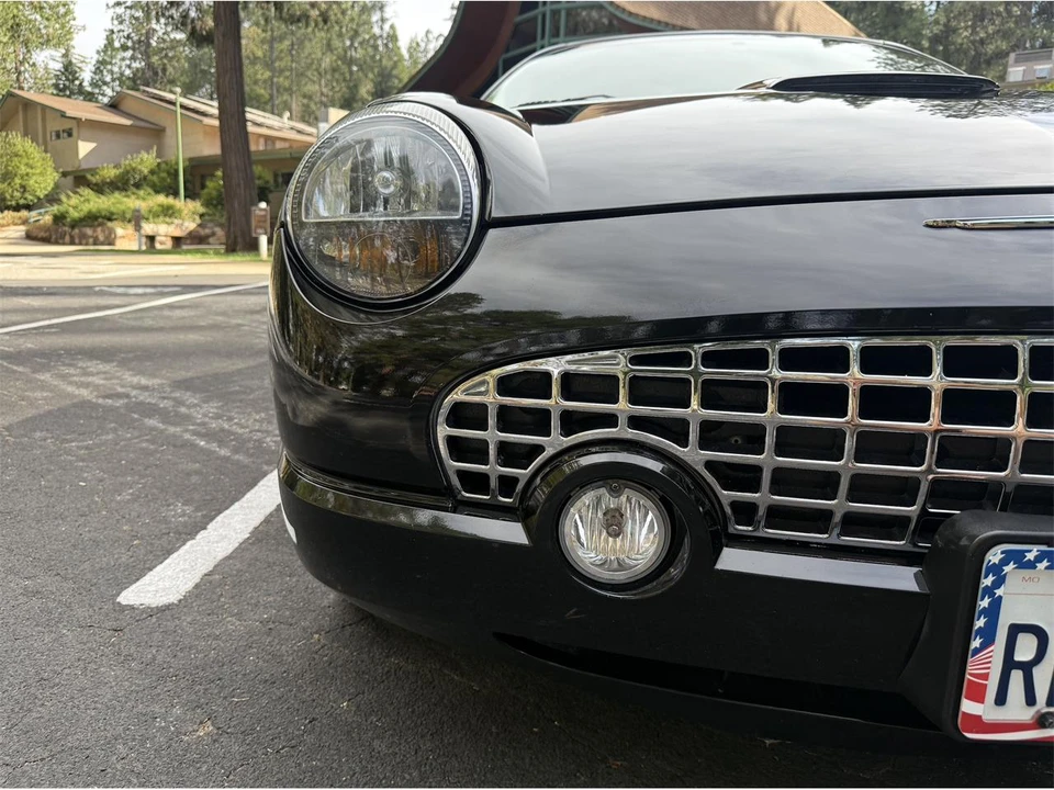 2002 Ford Thunderbird 11th Gen - Image 15 of 31