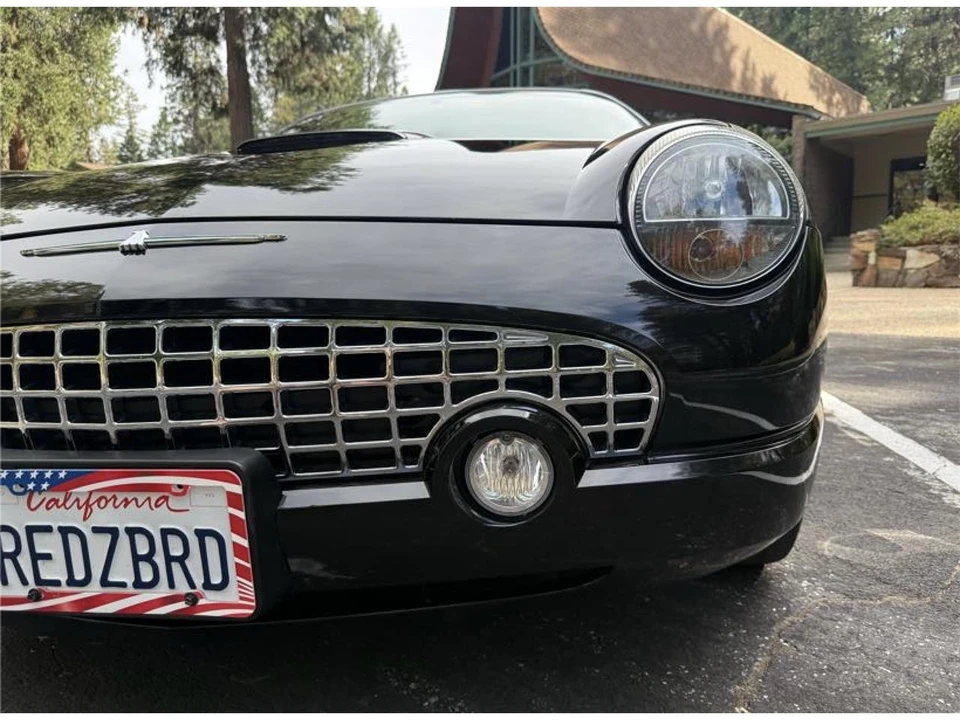 2002 Ford Thunderbird 11th Gen - Image 16 of 31