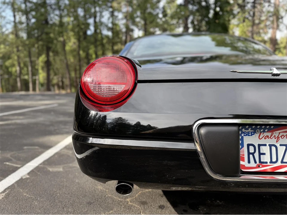 2002 Ford Thunderbird 11th Gen - Image 17 of 31