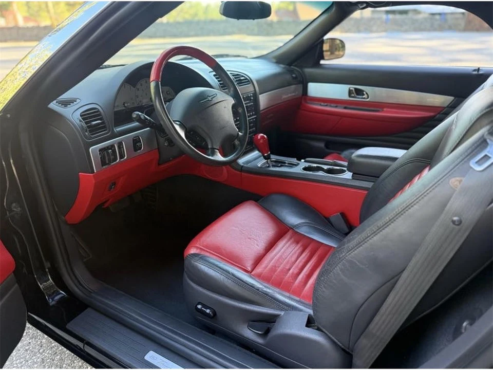2002 Ford Thunderbird 11th Gen - Image 26 of 31