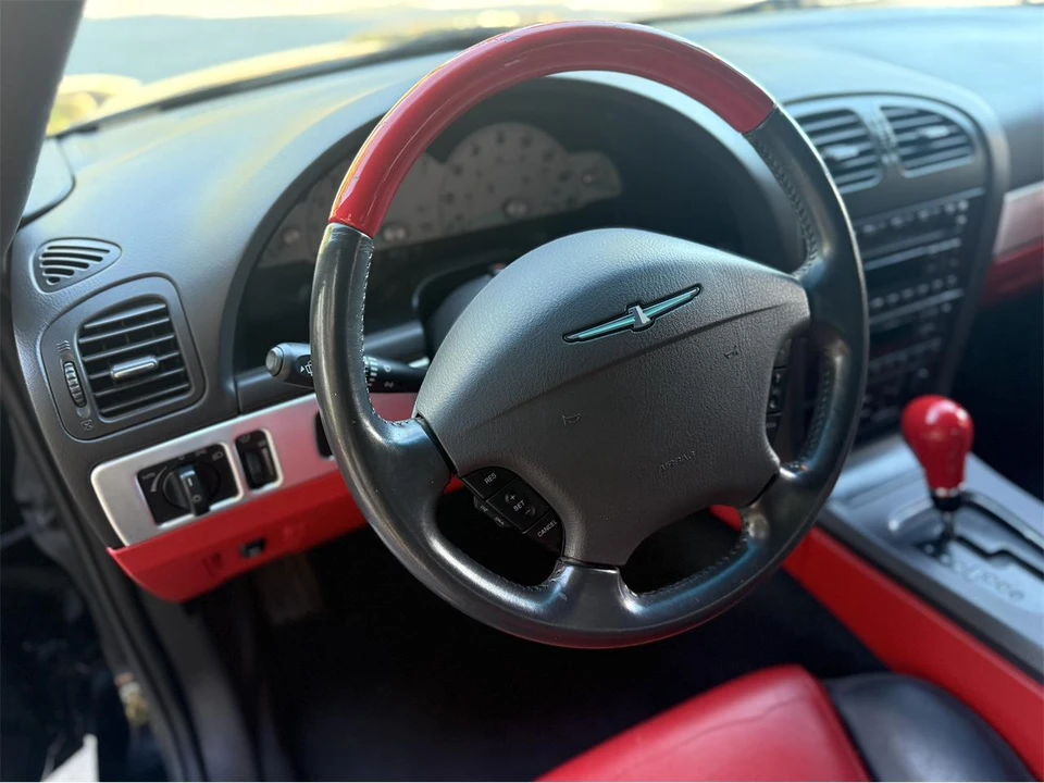 2002 Ford Thunderbird 11th Gen - Image 27 of 31