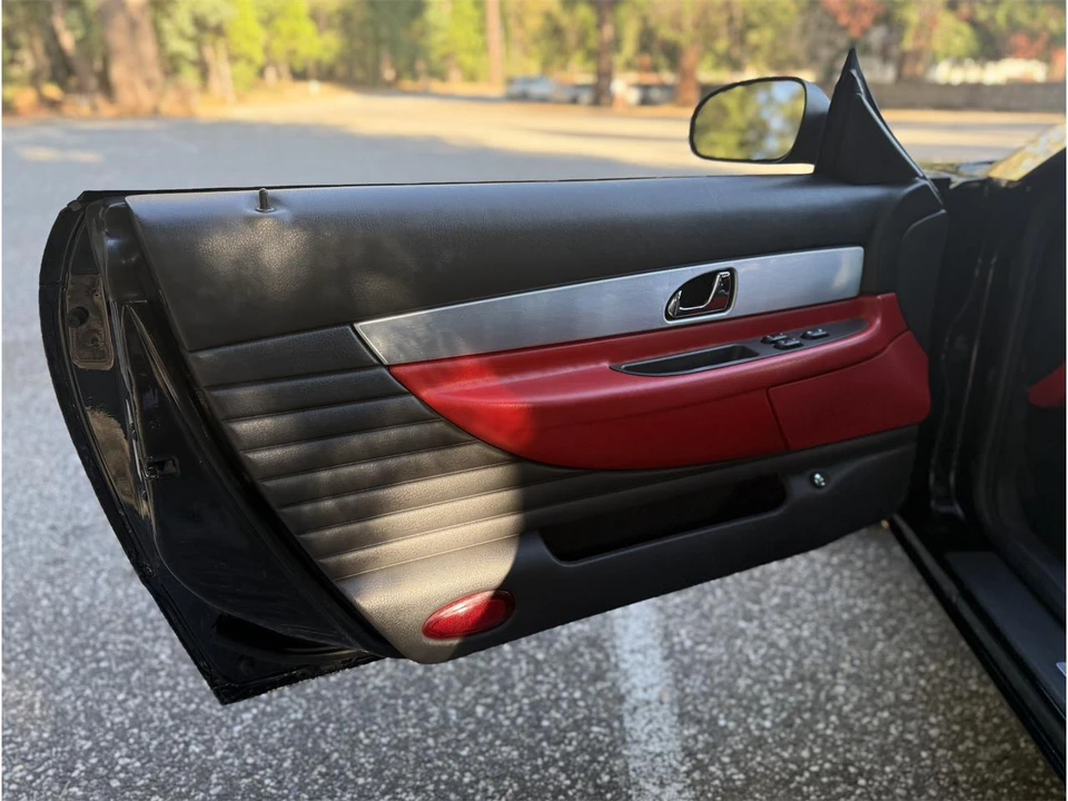 2002 Ford Thunderbird 11th Gen - Image 17 of 31